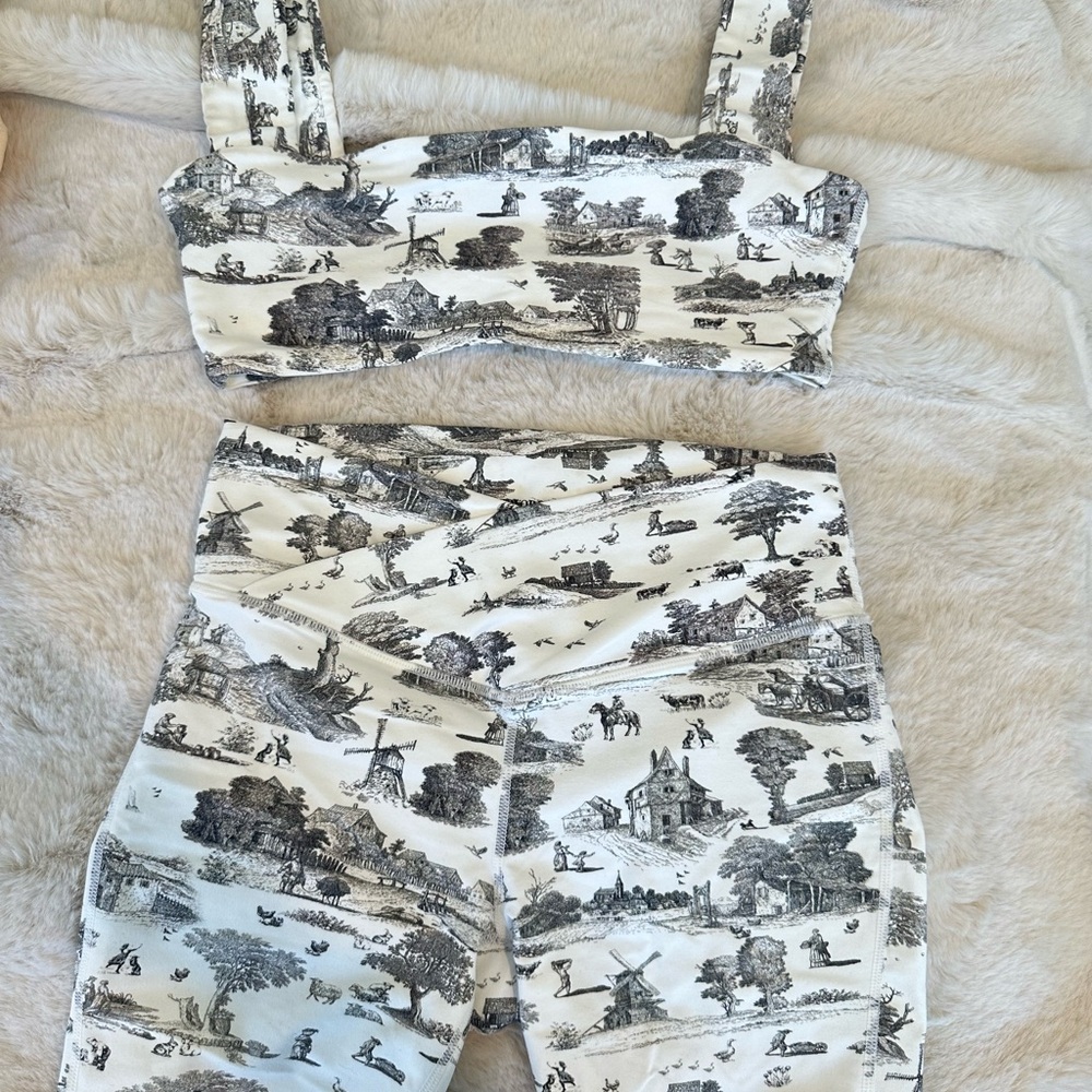WeWoreWhat Monochrome Toile Set